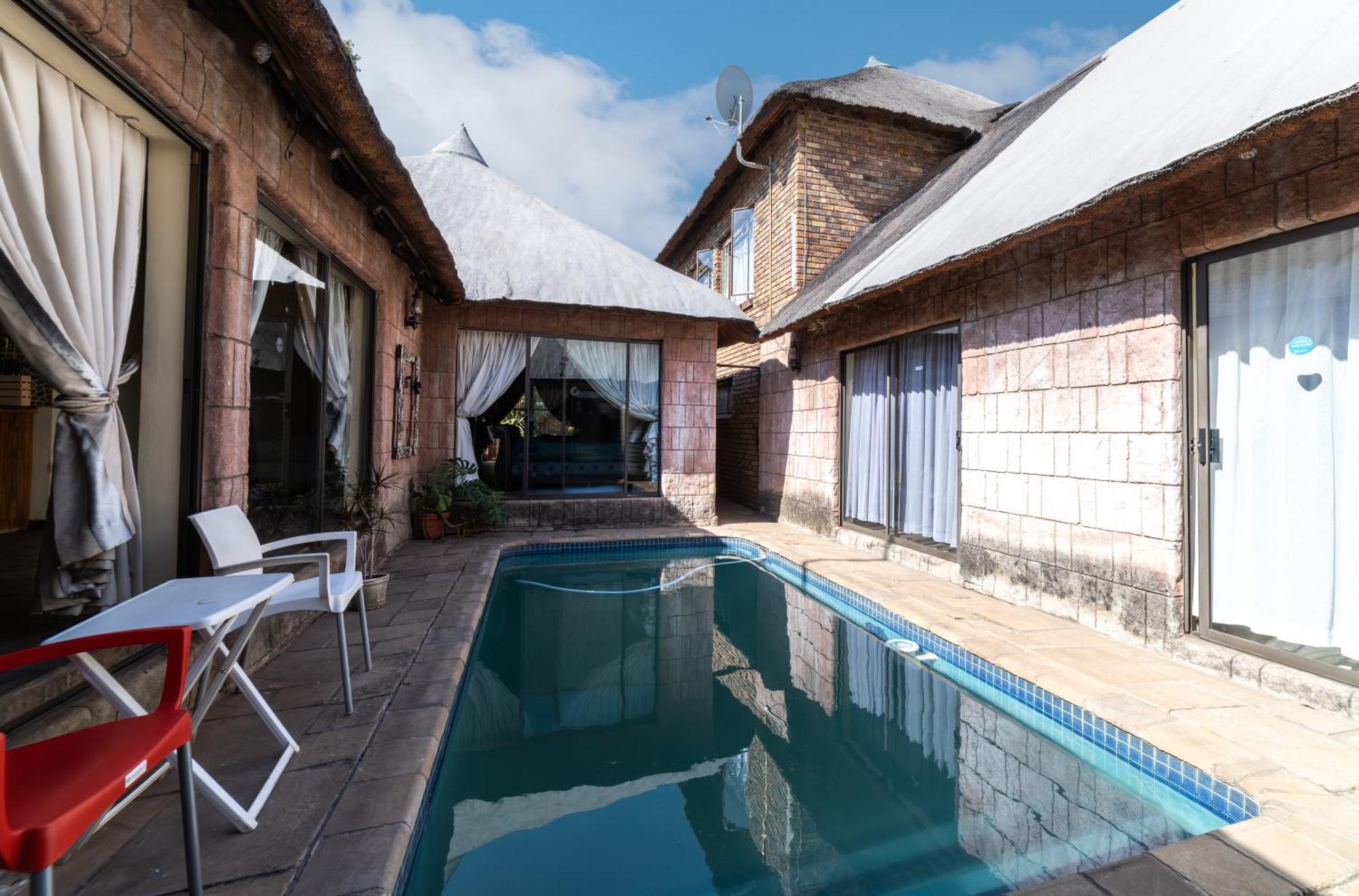Thatch Haven Guesthouse Centurion Kültér fotó