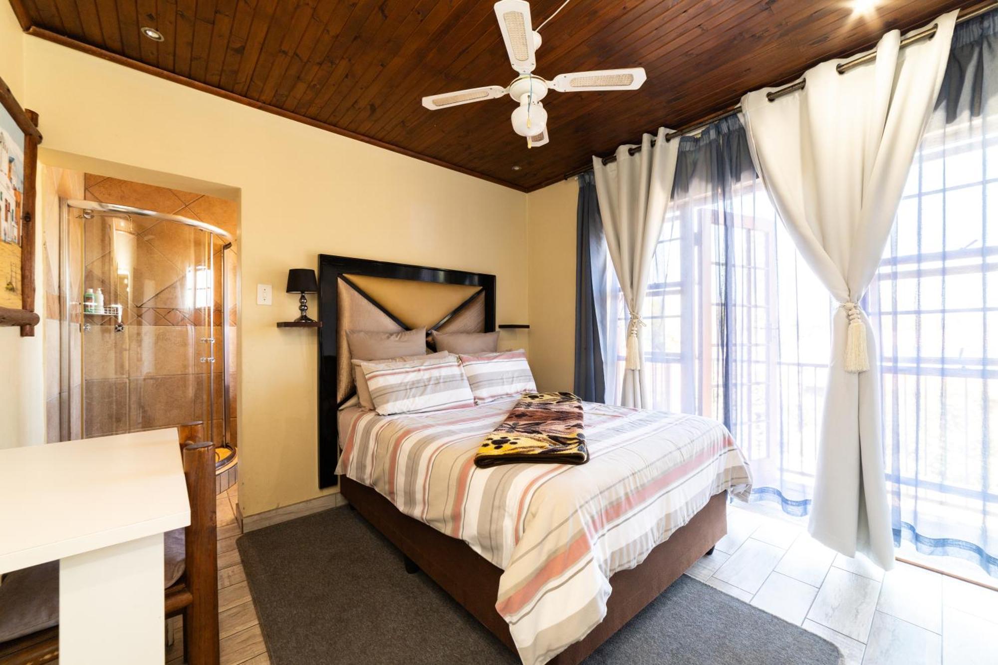 Thatch Haven Guesthouse Centurion Kültér fotó