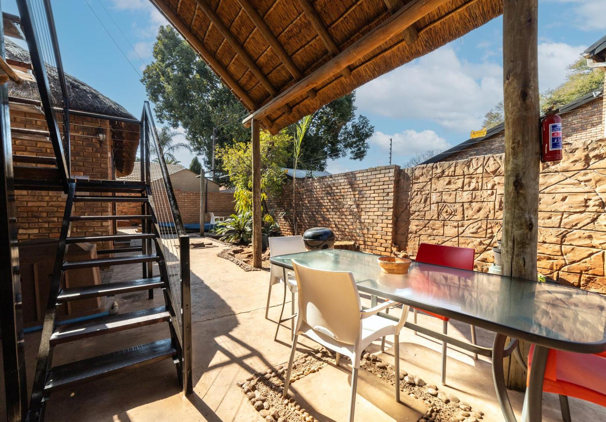 Thatch Haven Guesthouse Centurion Kültér fotó